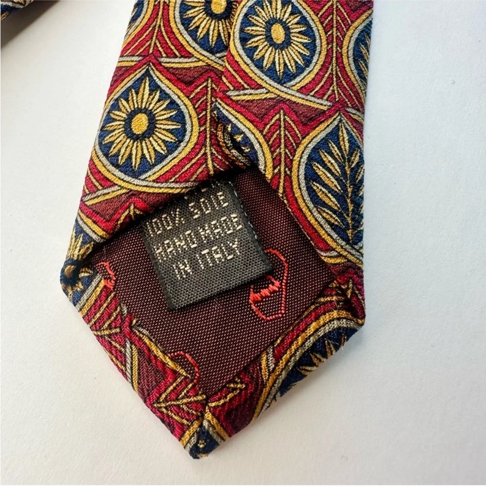 VALENTINO CRAVATTE Italian Silk Red & Blue Gold Leaf Pattern Classic Tie, 3.75”